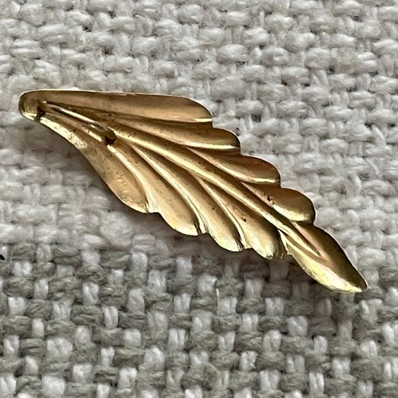 Vintage 14K Gold Feather Charm - Picture 2 of 6
